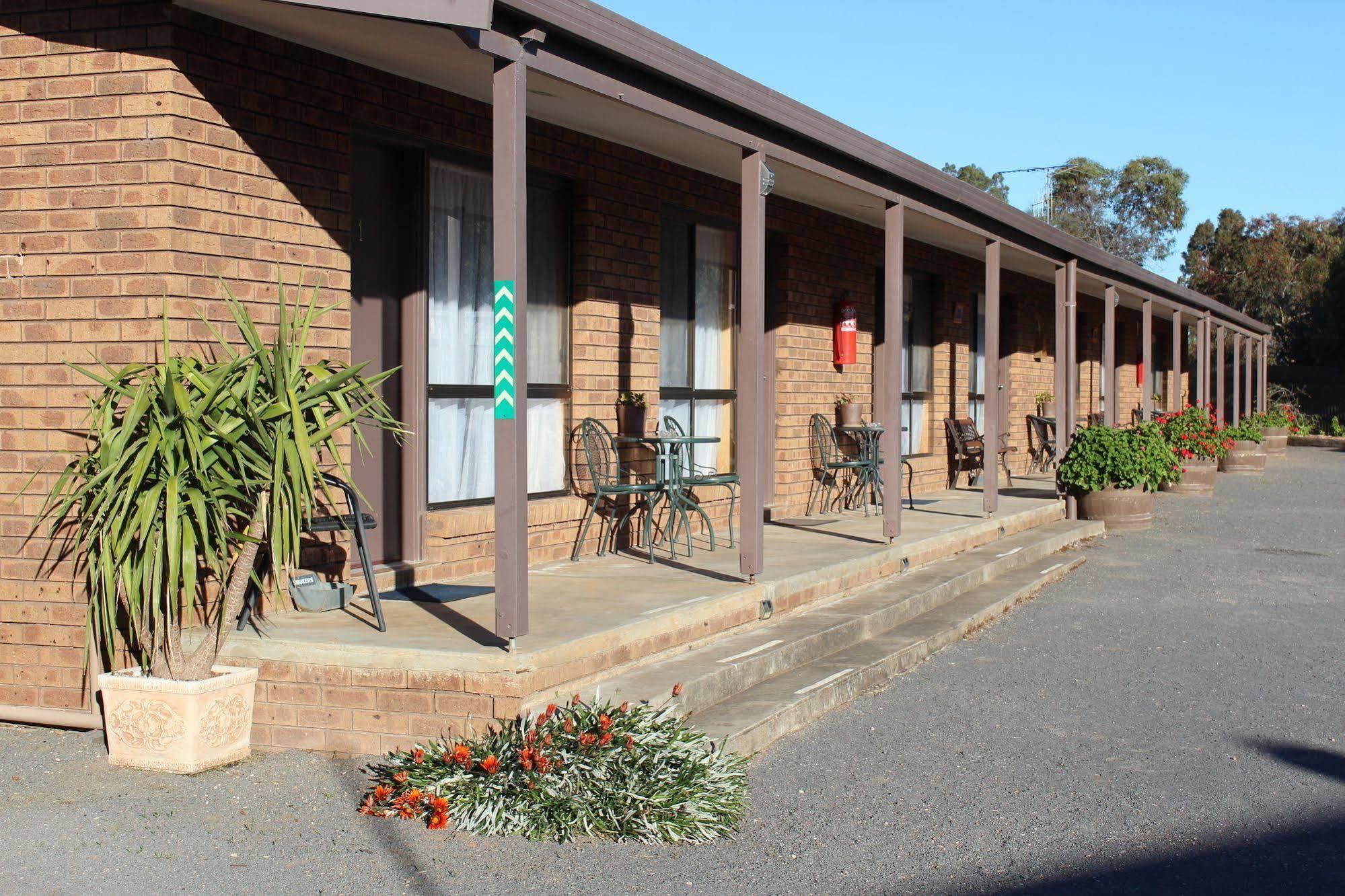Dunolly Golden Triangle Motel Экстерьер фото